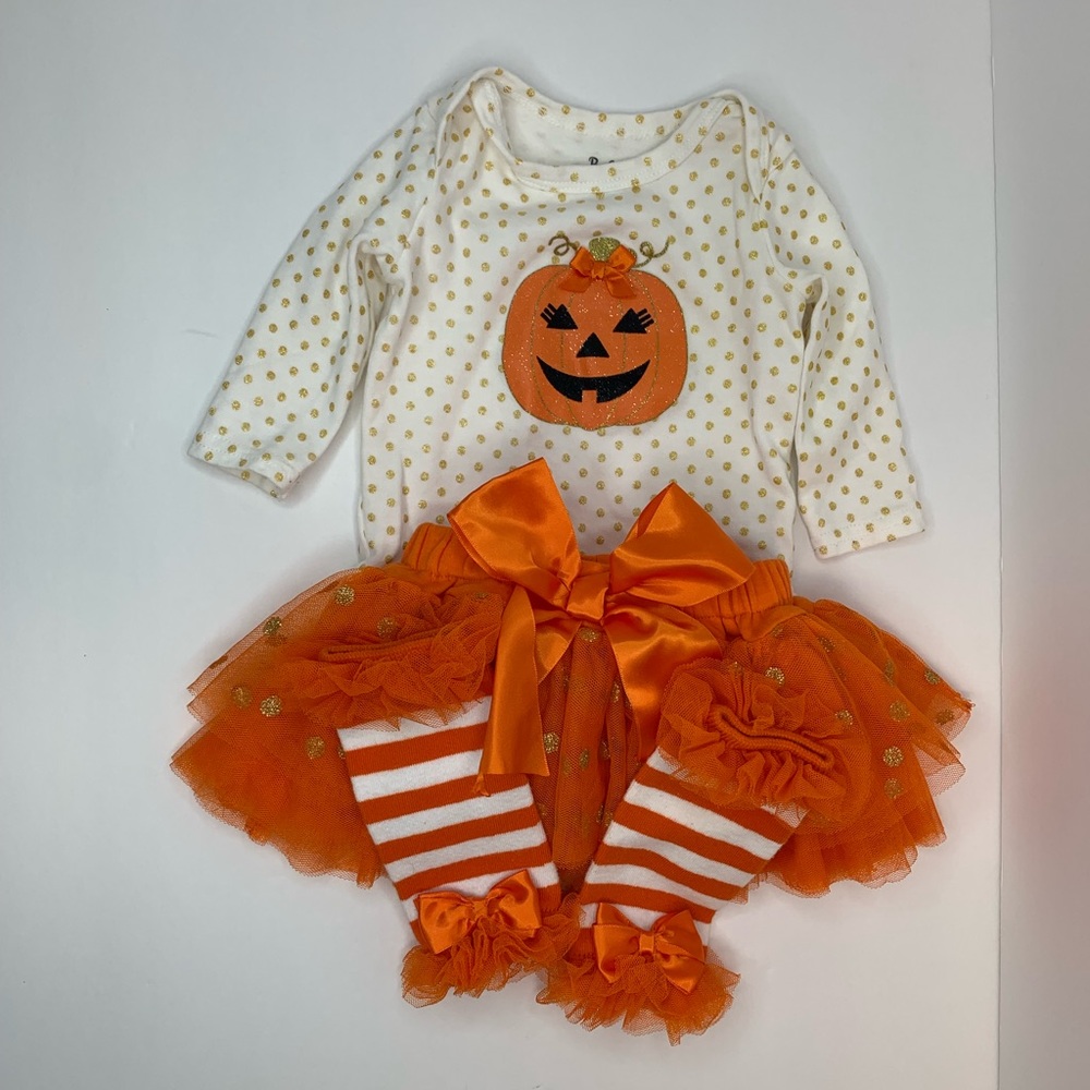 🧸3 for $19🧸 Baby Essentials, Pumpkin 3 months old costume